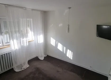 Inchiriez apartament 2 camere Metrou Stefan cel Mare