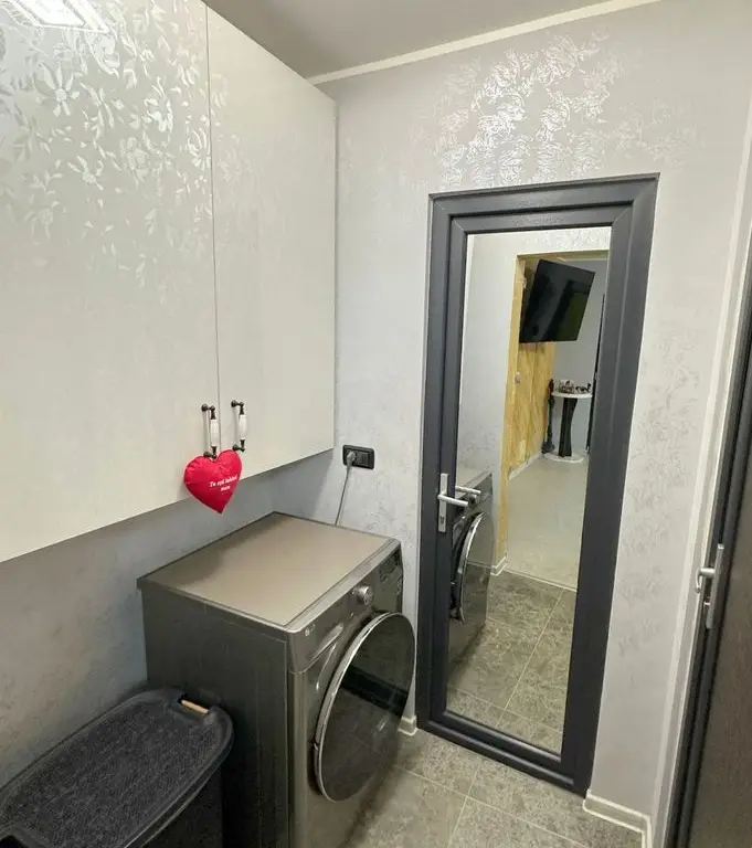 Vanzare - 2 camere, zona Neacsu, Micro 19