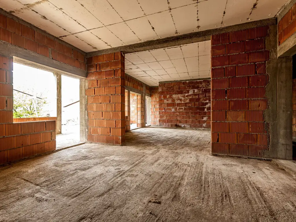 Casă finisată + casă în construcție, la același preț!