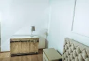 Ag BRASADAS vinde ap 2 cam PARTER 70mp LUX Piata Unirii.