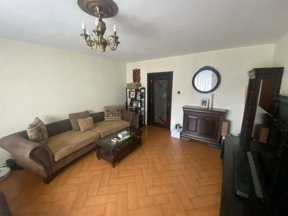 Apartament 3 camere Matei Basarab - centrala proprie
