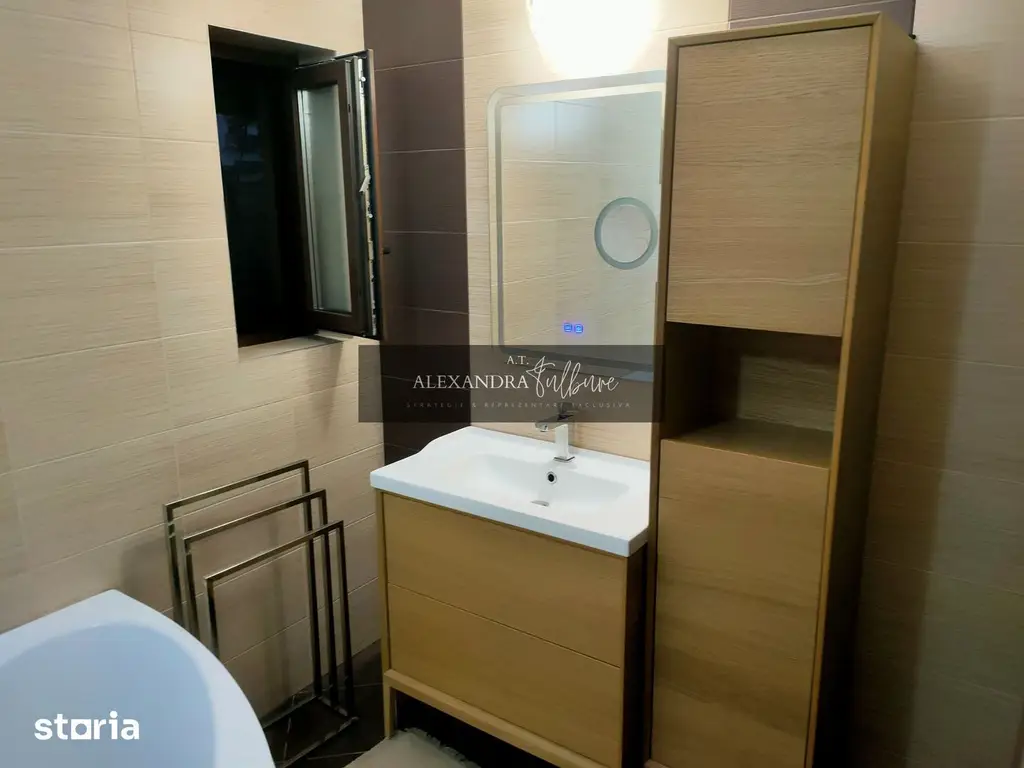 Apartament 3 camere, terasă, balcon închis, parcare