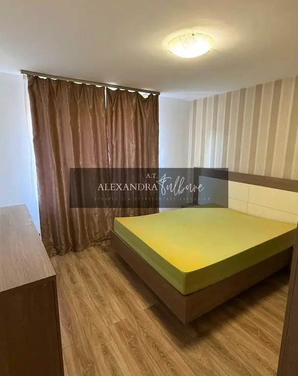 Apartament 2 camere decomandate, balcon, etaj intermediar, parcare