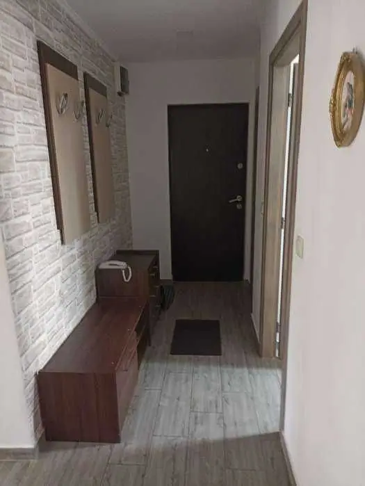 BRASADAS vinde ap 3 camere, zona soarelui etaj 1/4.