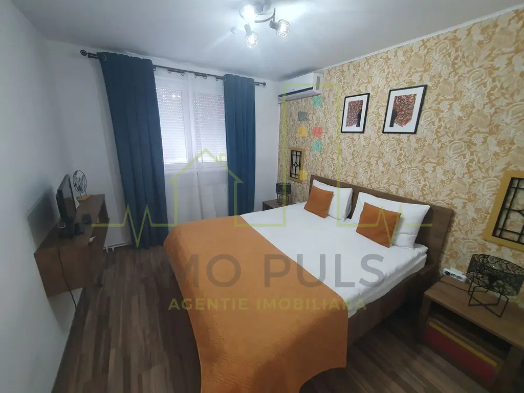 Casa + 5 apartamente + spatiu de inchiriat + parcari. Pretabil locuit + afacere