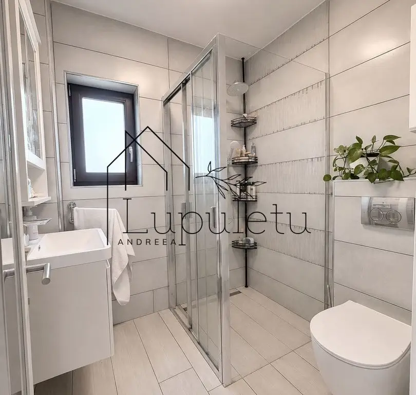 Casa Moderna de Vanzare | 5 Camere | 125 MPU | Cristian