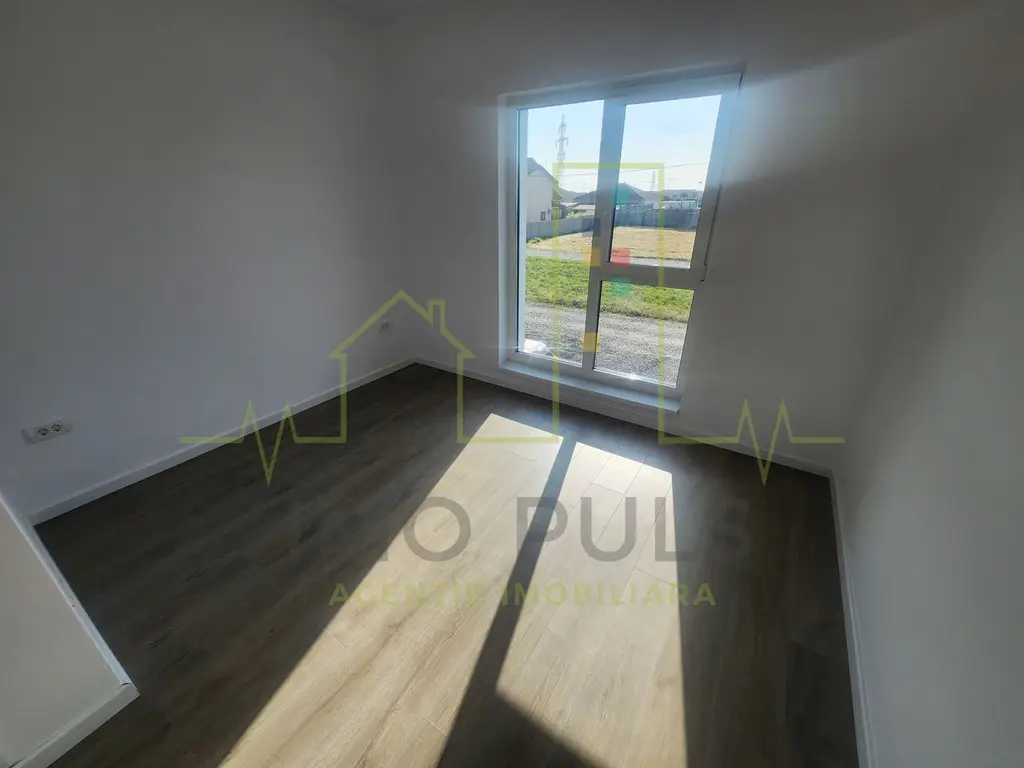 Apartament in Vila. Gradina proprie 150 mp. Terasa. 20.66