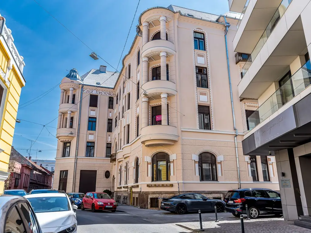 Apartament cu 2 camere în Palatul Bohuș - 0% COMISION