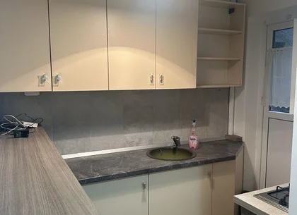 BRASADAS vinde garsoniera RENOVATA la PARTER in Micro 14.