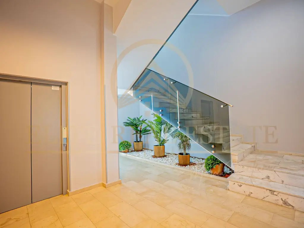 Apartament premium de vanzare în Mamaia – vedere la mare și lac
