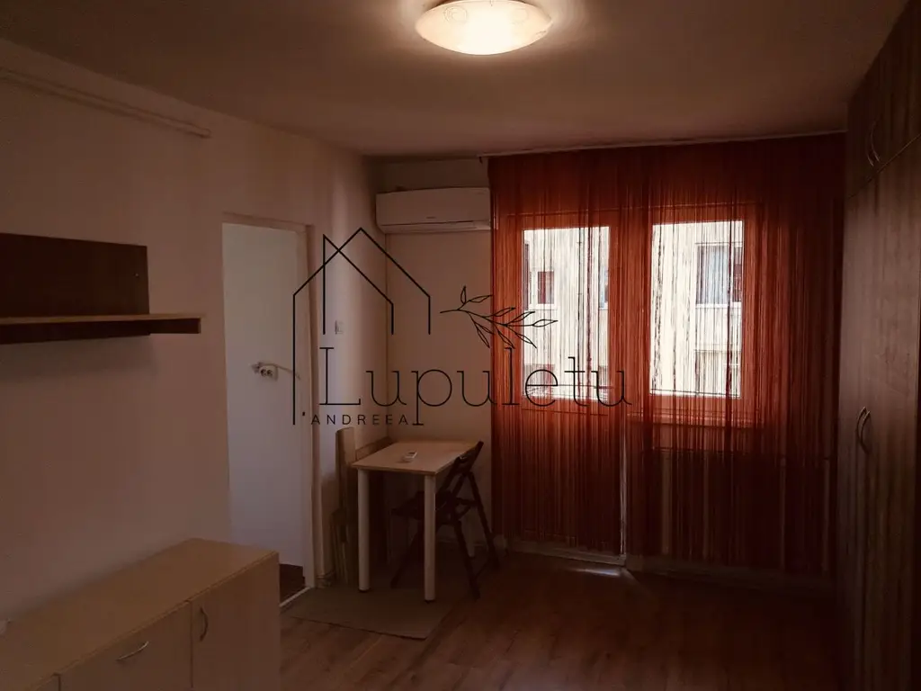 Garsoniera de Inchiriat | Zona OMV Vasile Milea | Balcon | Renovată