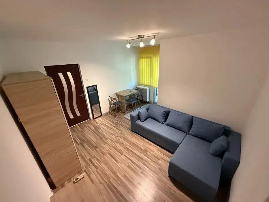 Apartament de Vanzare - 2 Camere - Aparatorii Patriei - 50 mp