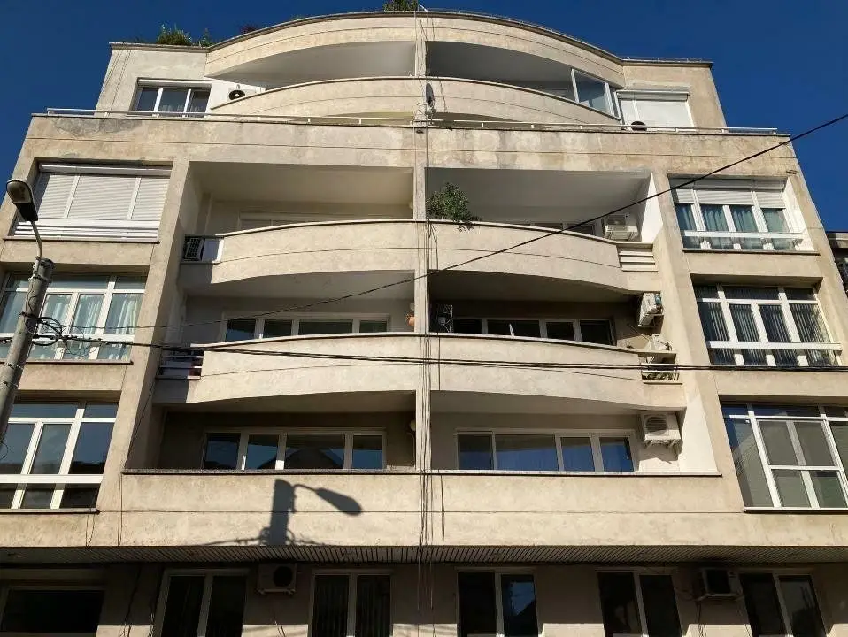 Apartament  4 camere , Aviatorilor, direct proprietar