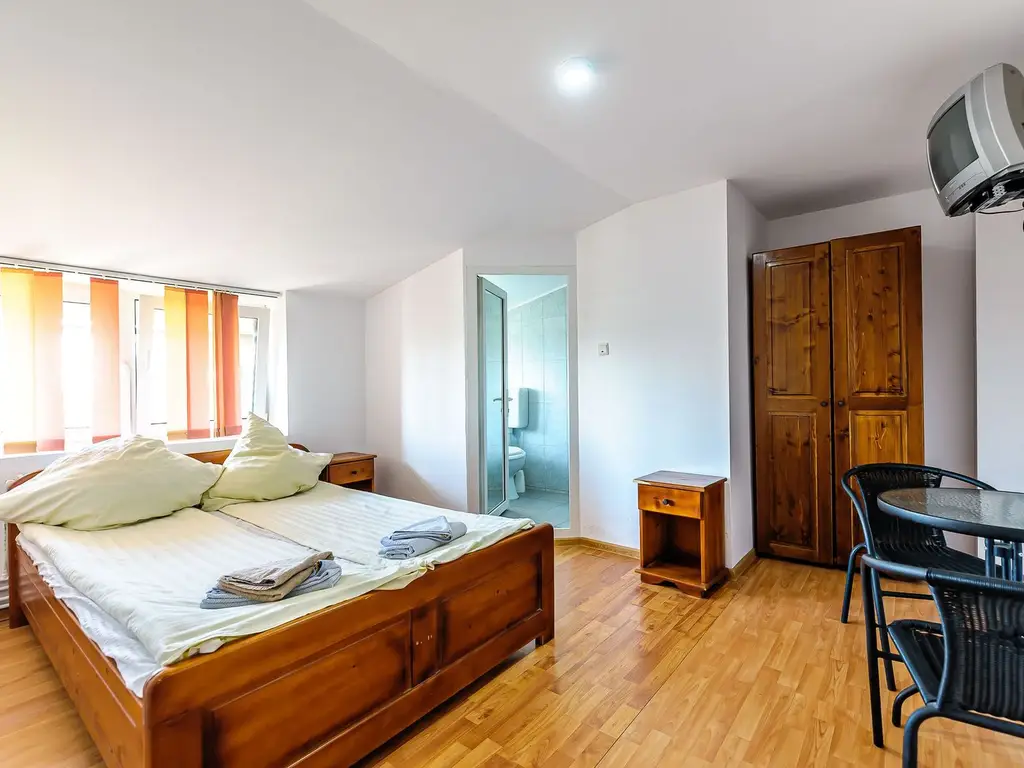 4,2 Ha Motel Restaurant & Servicii TIR DN7 Nădlac, centura Autostradă