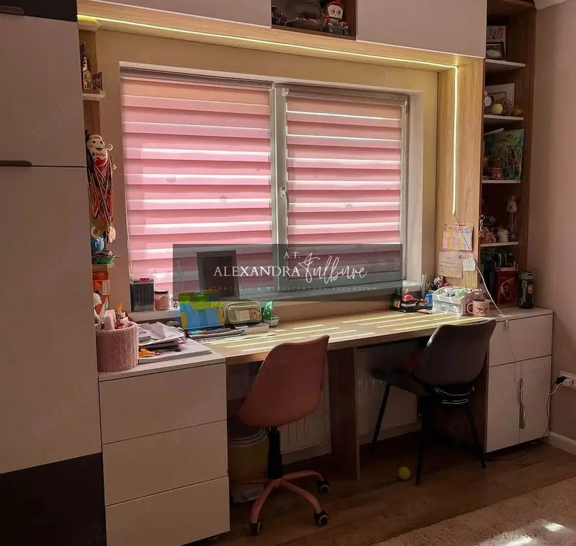 Apartament 2 camere decomandate, balcon, etaj intermediar, parcare
