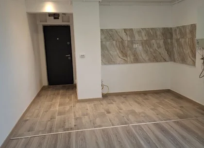 BRASADAS vinde ap 2 cam RENOVAT in Micro14 etaj 4/4.