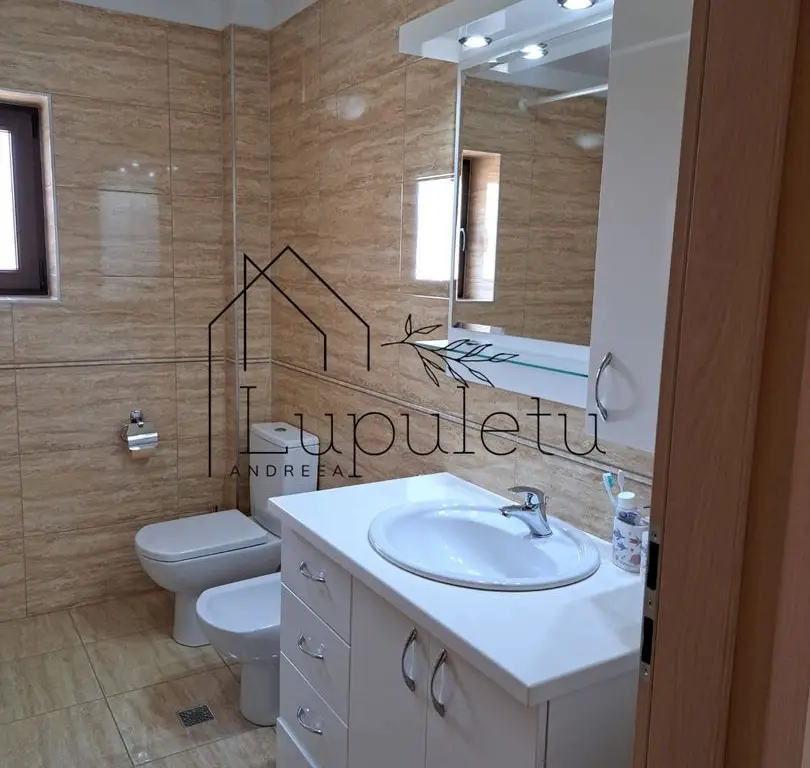 Casa de Vanzare | Individuala | 5 Camere |  184 MPU | Sura Mare