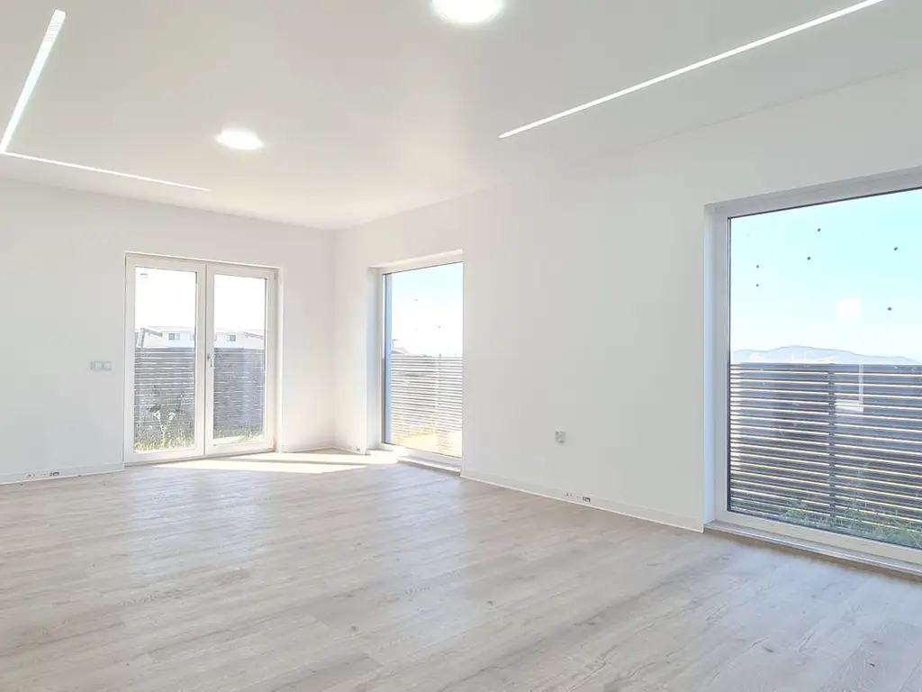 Casa individuala 4 camere 3 bai si garaj Cartier Izvor