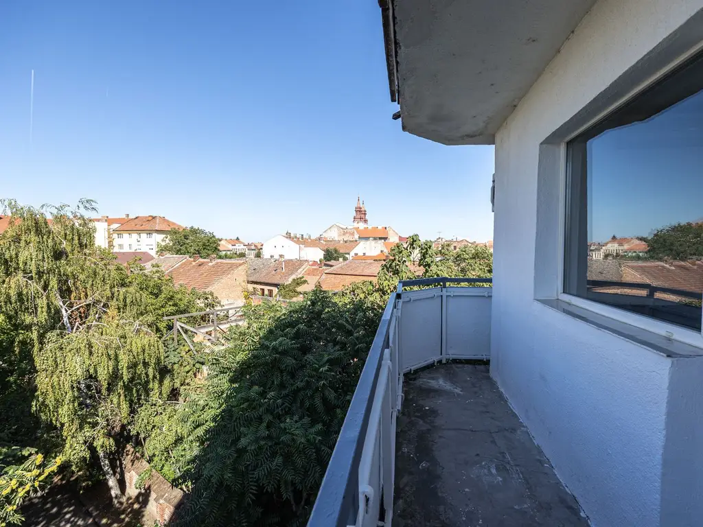 PRET NOU Apartament 2 camere - renovat - Piața Catedralei - COMISION 0