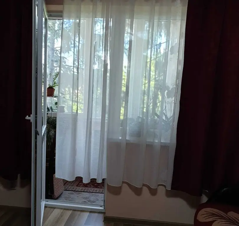 BRASADAS vinde ap 2 cam etaj 2 Botizului