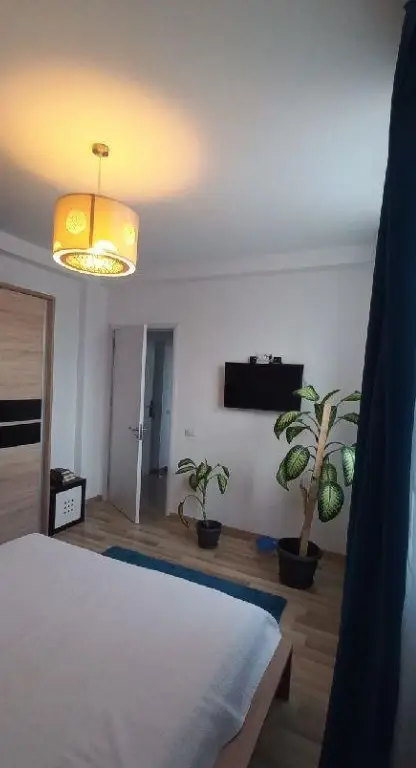 Apartament 2 cam. 45 mp utili et. 4/5 An 2017 Mamaia nord aproape de plaja