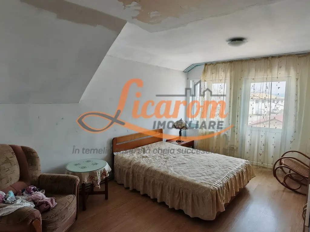 Vila P+E Bartolomeu,4 camere,4 bai,curte,garaj.