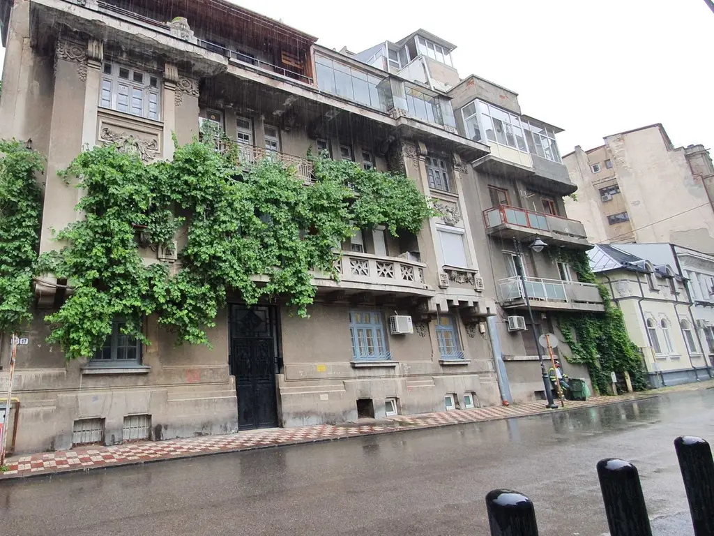 Spatiu Birou/Apartament Romana | Ultracentral | Intrare Separata