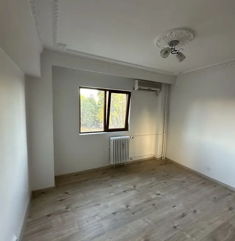 Vand apartament 4 camere Drumul Taberei