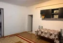 Apartament cu 2 camere, etaj 1, la casa - zona centrala