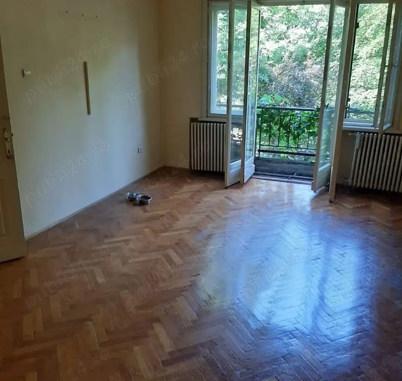 Vând apartament 185mp la Cișmigiu