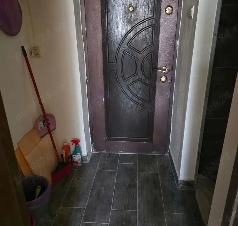 BRASADAS vinde garsoniera la Parter pe Ostrovului.