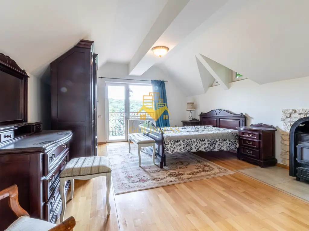 Casa individuala, 5 camere, dressing,garaj, 1000 mp gradina, Borhanci
