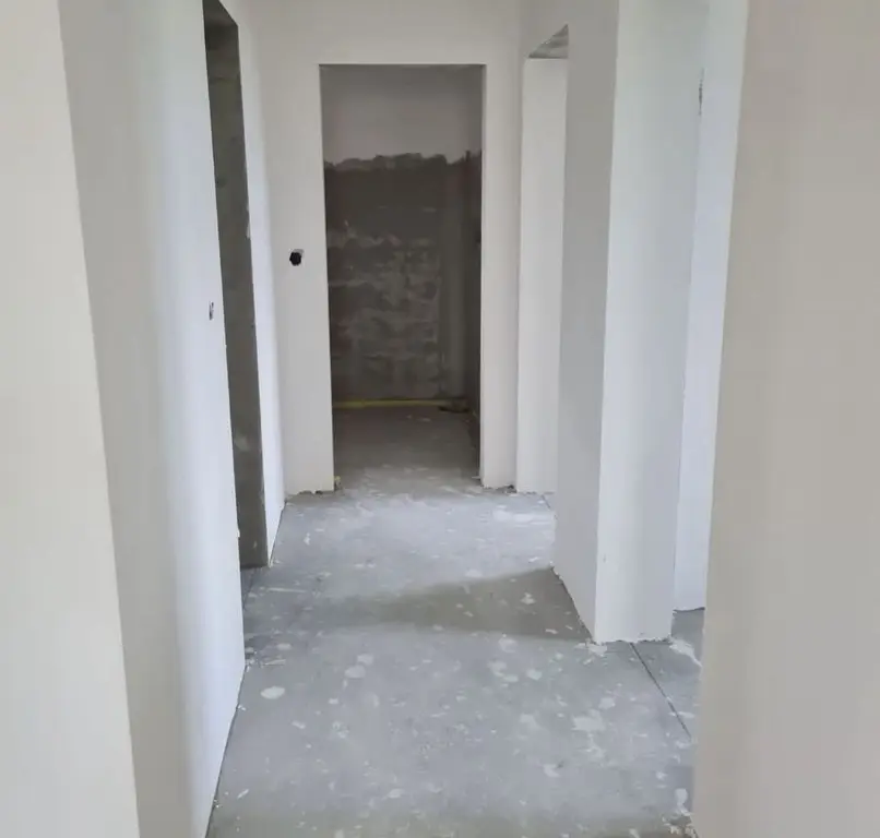 Vand casa Strada Odoreului,cartier Giulia!