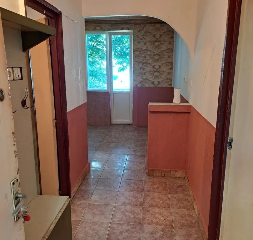 BRASADAS vinde garsoniera lux 37mp. Zona Ostrovului