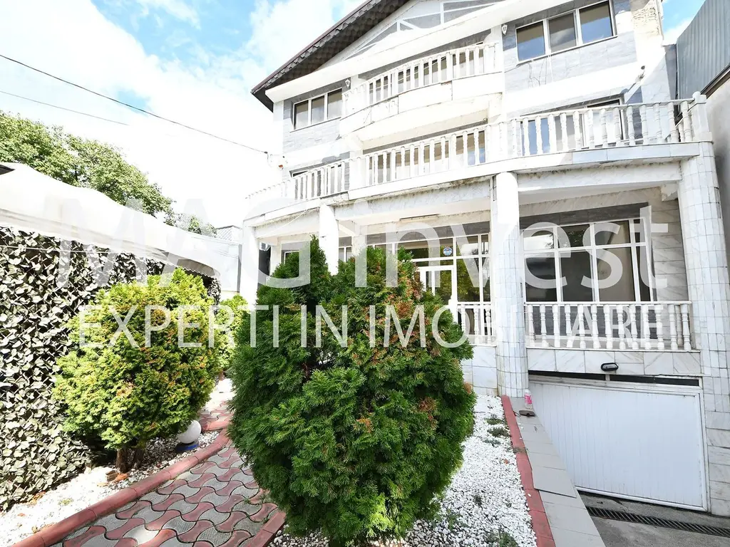 Exclusivitate - Vila P+2E - 15 camere, garaj - Mazepa 2, str. Al. Cernat