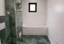 De vazare apartament cu 3 camere, Baia Comunala, 135.000 Euro