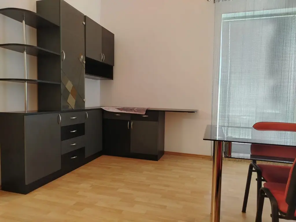 Apartament 3 camere de închiriat în vilă | 2 terase | Loc de parcare