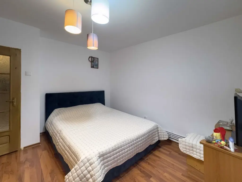 Apartament 2 camere decomandat, renovat,mobilat,utilat,centrala