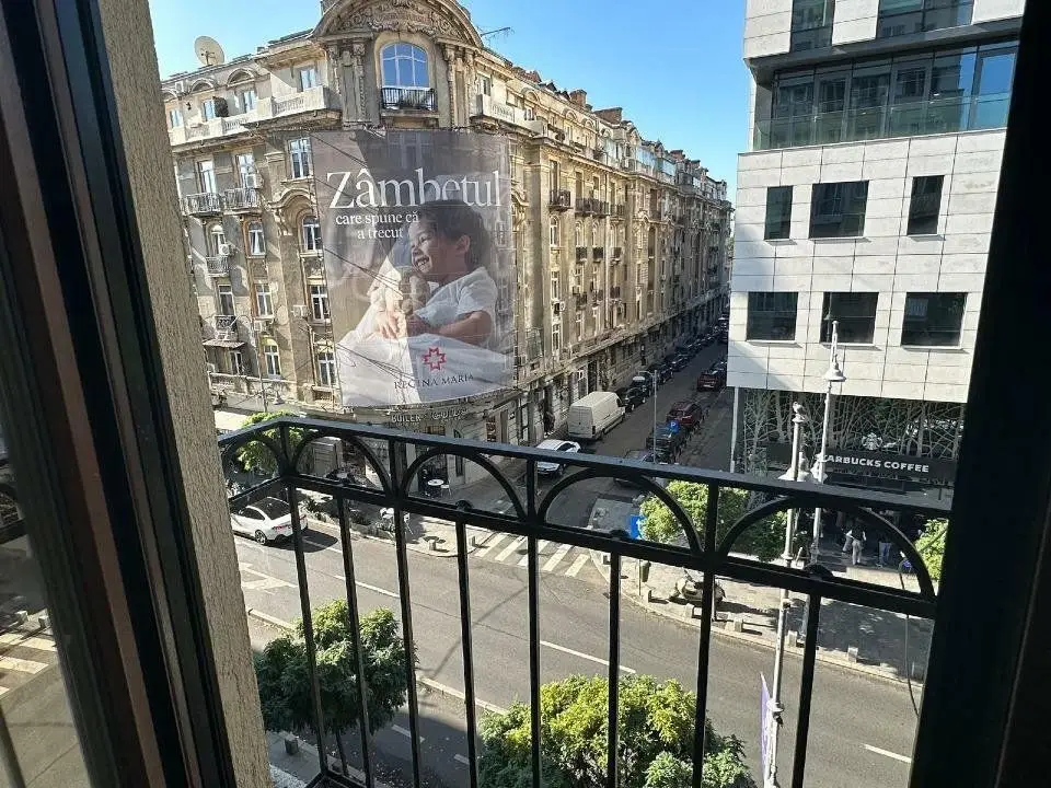Apartament de vanzare 3 camere Calea Victoriei!