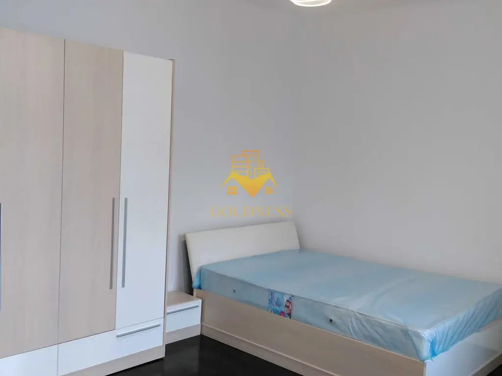 1 camera UltraCentral, George Baritiu, Mihai Viteazu, Piața Unirii
