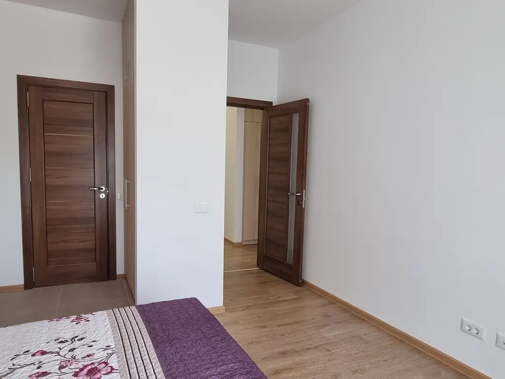 De inchiriat Apartament nou cu 3 camere excelent pozitionat