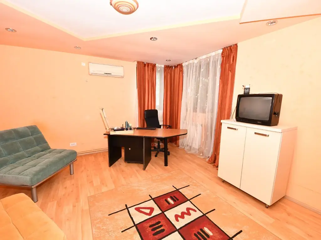Vila spatioasa, pretabil pentru locuit/clinica, zona Micro 17 – Galati