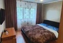 inchiriez apartament 3 camere Micro 16
