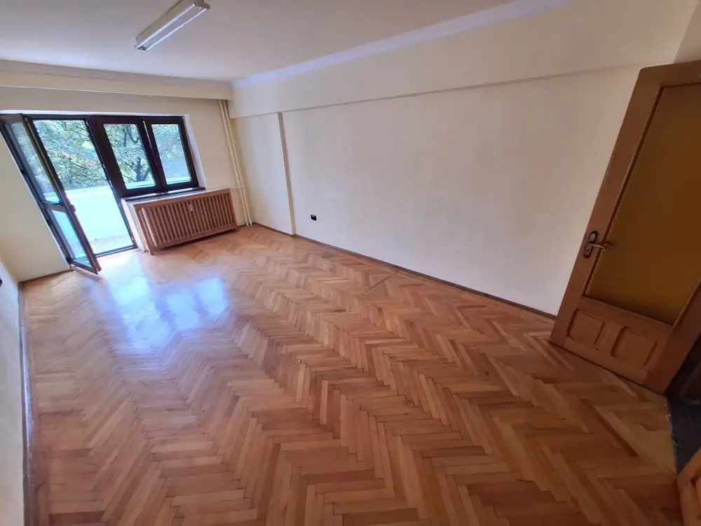 Apartament 2 camere , 81 mp