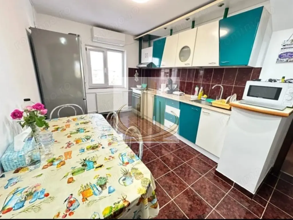 Apartament 3 camere complet renovat, mobilat, poziție ideala Girocului