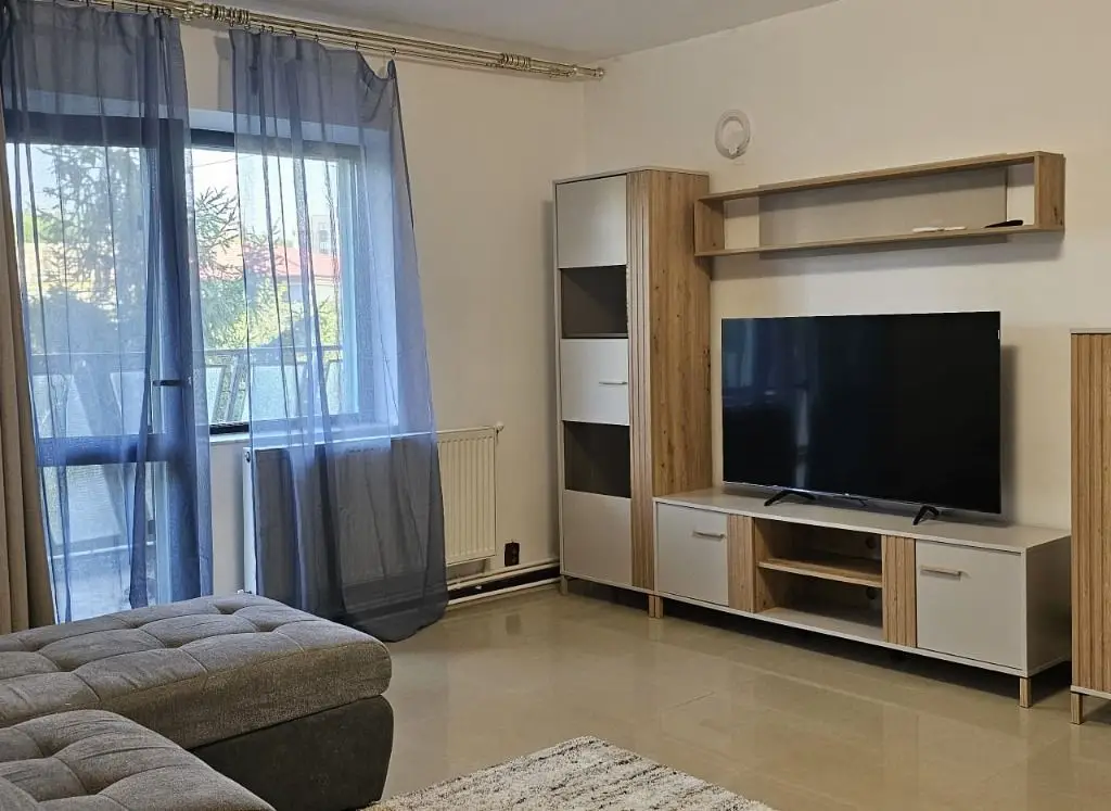 De inchiriat apartament cu 3 camere, zona Gara, 590 euro
