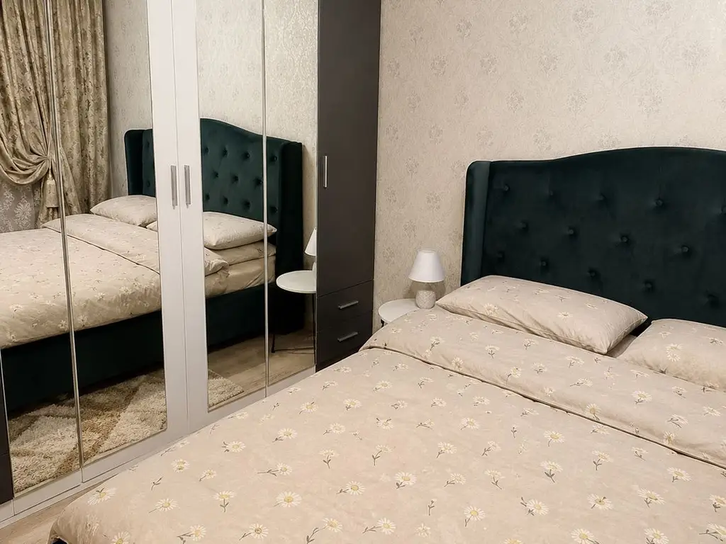 Apartament 3 camere de închiriat – Bloc nou | Lift | Parcare | 750 €