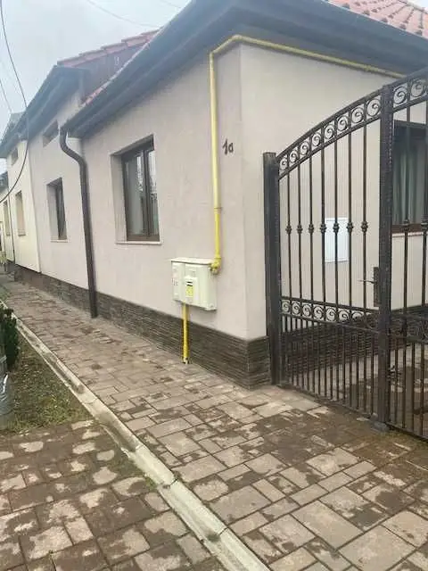 BRASADAS vinde casa tip duplex in zona Closca.
