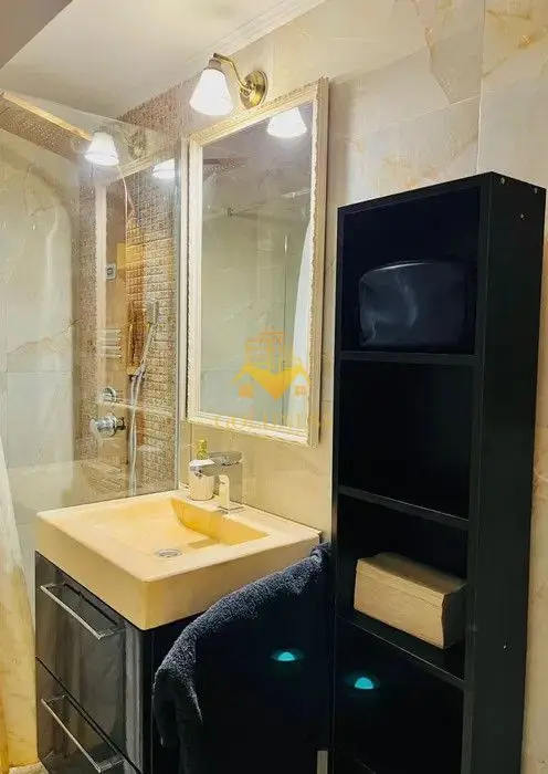 2 camere decomandate, parcare, Floresti zona Vivo, Valea Garbaului