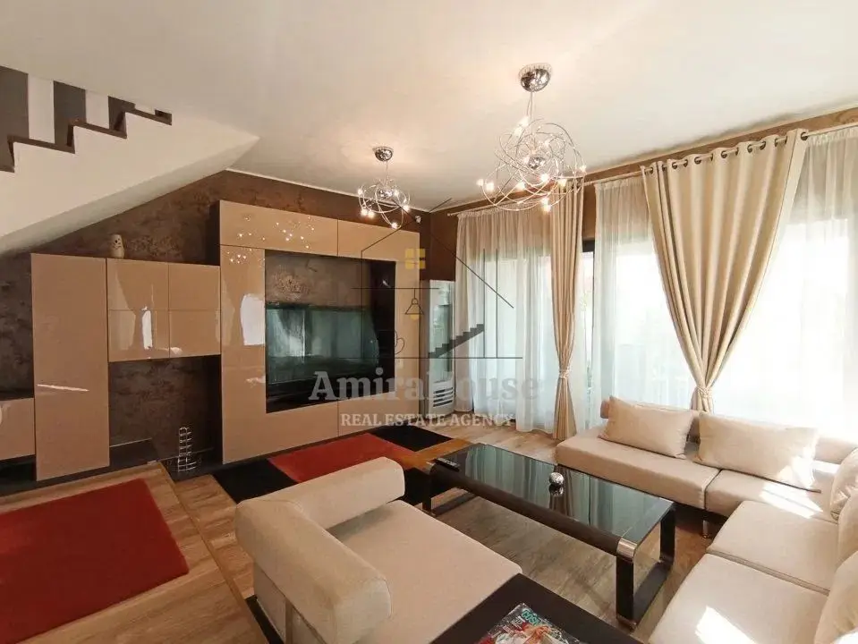 Casa tip duplex, 170 mp utili, 250 mp teren, finisata, mobilata, zona E.Ionesco